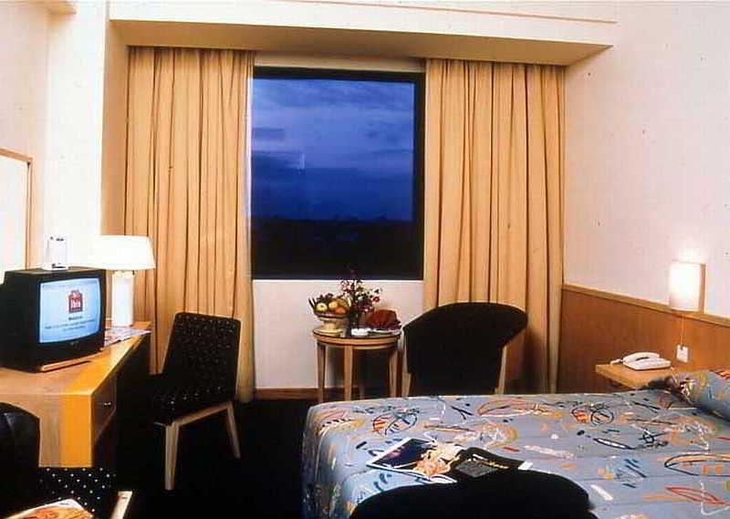 Arcadia Surabaya Hotel Exteriér fotografie