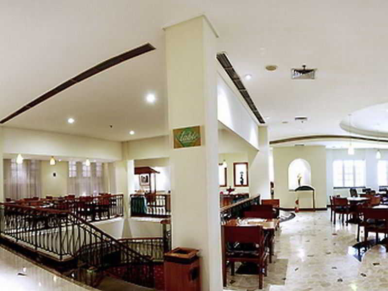 Arcadia Surabaya Hotel Exteriér fotografie